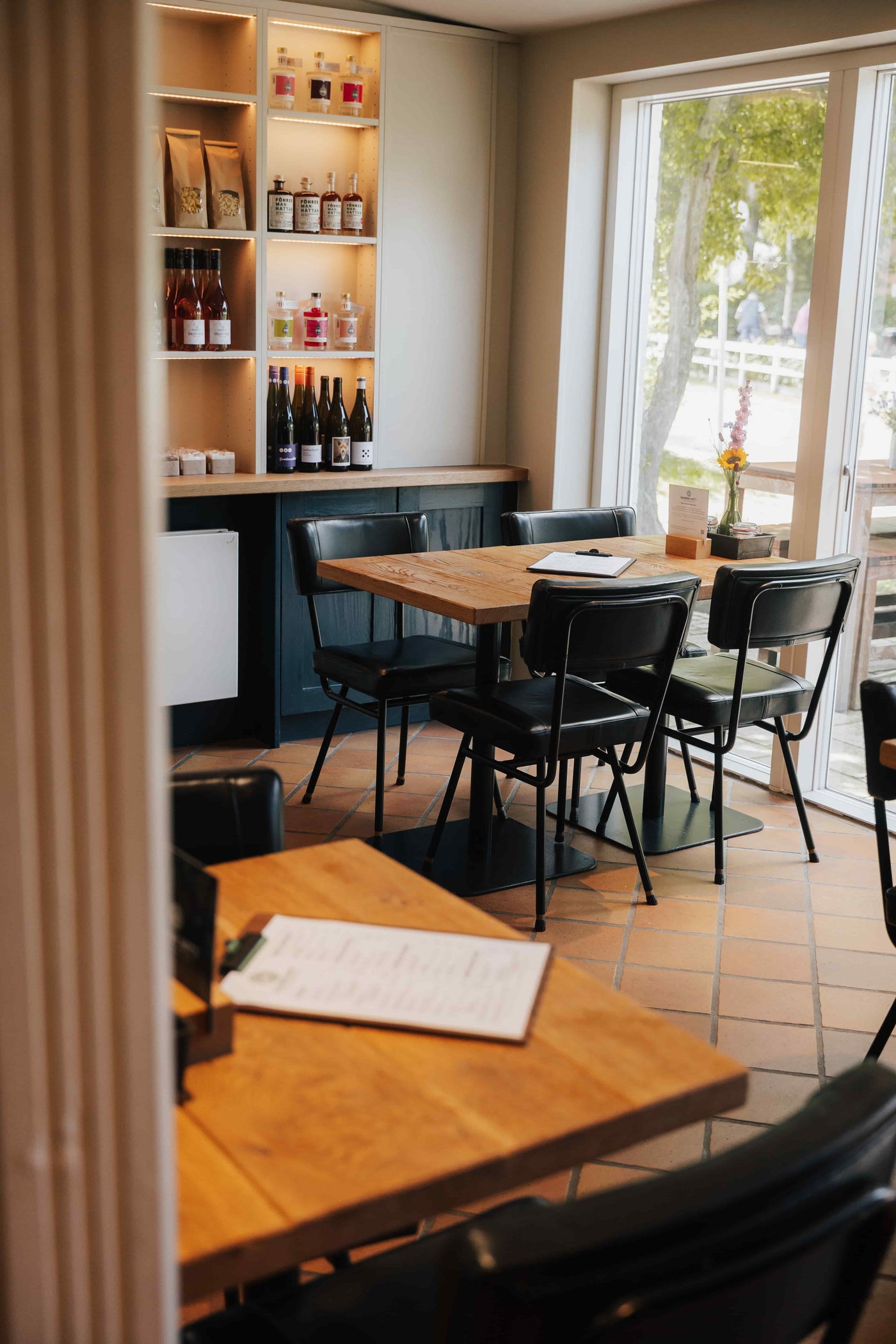Entspanntes Essen miteinander im Restaurant Kleiner Witt auf Föhr